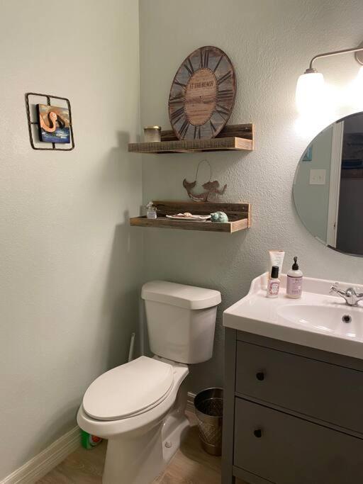 Blanket - A Wonderful Townhome Near The